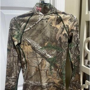 Ladies medium fitted like new